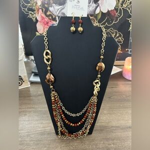NWT necklace and earrings set